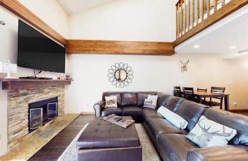Frisco Apartment | Mountainside Retreat