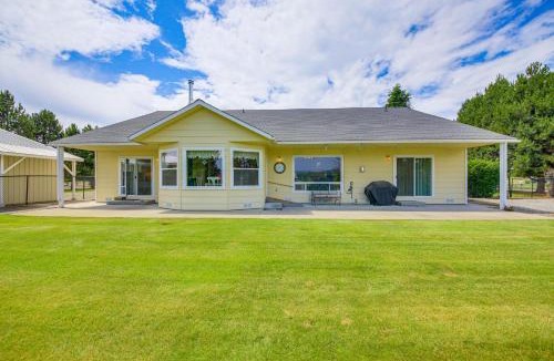 Boundary County House | Moyie Springs Home w/Views, Near Kootenay River!