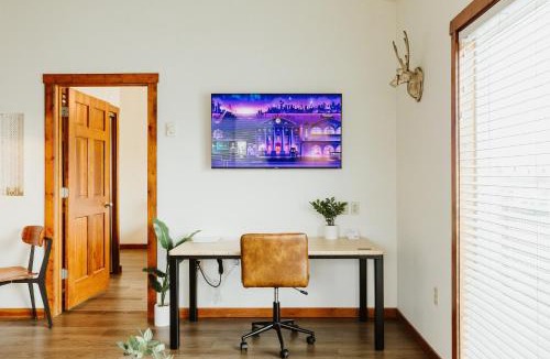 Kalispell Hotel | Mt Cleveland at Switchback Suites Boutique Hotel