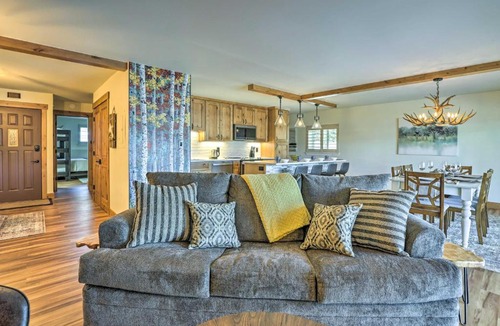 Dillon House | Mtn/Lake Views & 3 Mi to Skiing: Dillon Condo