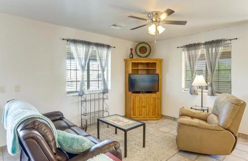 Foothills Apartment | Mtn-View Casita w/Rooftop Deck & Patio in Yuma!