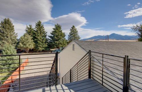 Livingston Apartment | Mtn-View Gem w/Grill: 2 Mi to Dtwn Livingston