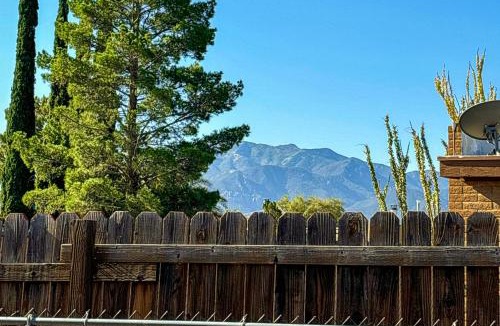 Sierra Vista House | Mtn-View Home w/Large Yard & BBQ in Sierra Vista!