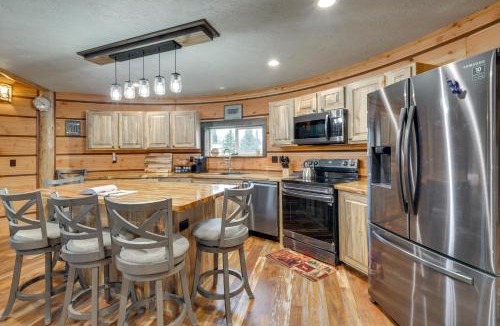 Lincoln House | Mtn-View Retreat w/Yard: 4 Mi to Dtwn Lincoln