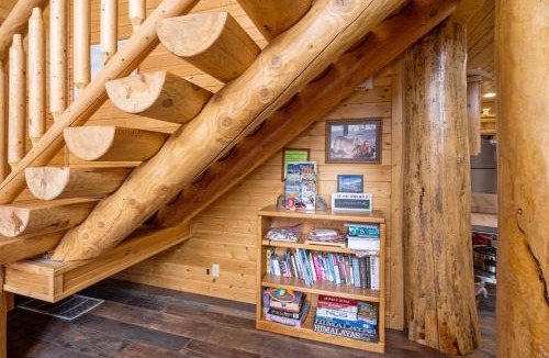 Lazy Acres House | Mule Deer Cabin