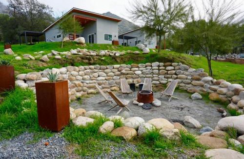 Three Rivers House | Muniz Village
