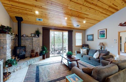 Bass Lake House | Murray Lake Retreat