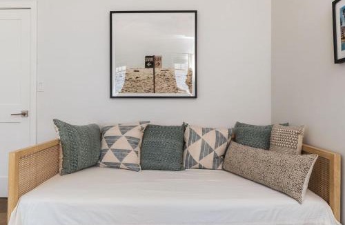 Naples House | Naples Island Stunning Ocean Cottage By the Beach