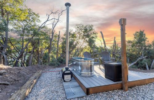 Alton House | National Parks - Cowboy Hot tub and UFO Sightings