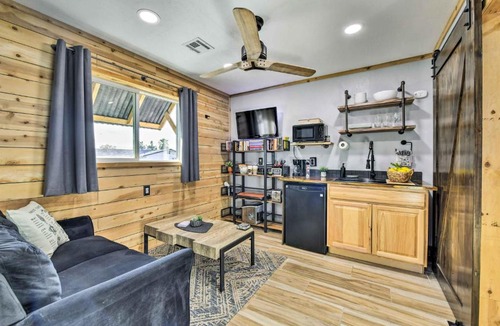 Mesa Apartment | Near Cubs Spring Training! Couples Retreat in Mesa