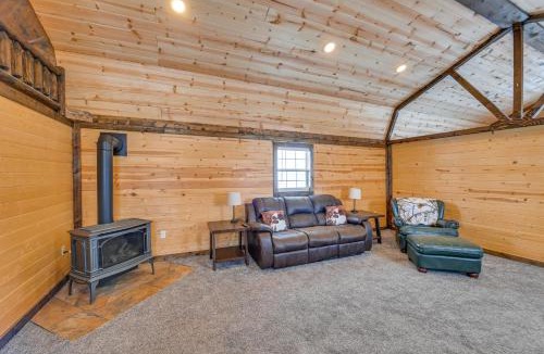 Teigen House | Near Hunting: Cozy Cabin w/Deck in Grass Range!