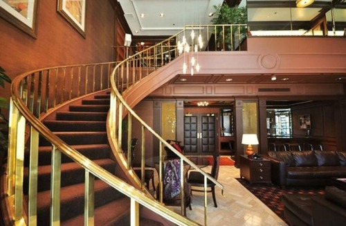 Sunrise Manor Hotel | Neon Capital of the World! 2 Great Units, Casino, Pool, Bar!