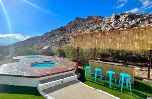 Joshua Tree House | Neon Moon An Elevated Experience w Pool and Spa