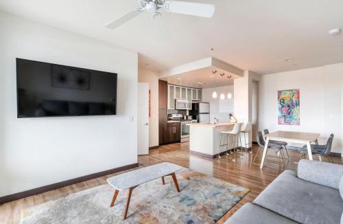 West Hollywood Apartment | New 2Bed Upscale Lux Apartment na