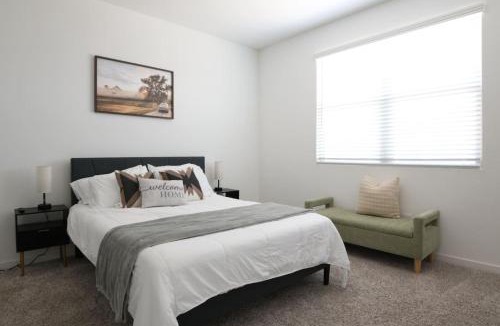 Casa Grande House | New 4BR Casa Grande Home Pool, Golf Skydive AZ