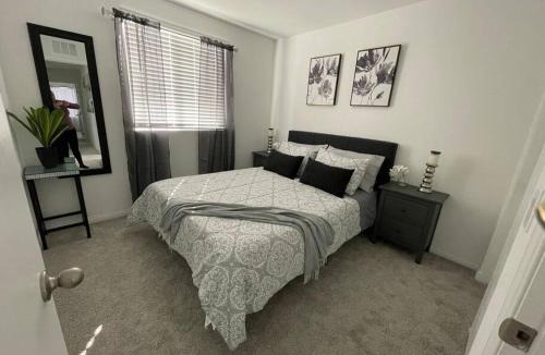 Las Vegas House | New,and Modern Home close to the strip