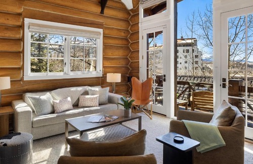 Mountain Village House | New! Chic European Style Cabin, Short Walk To Ski home