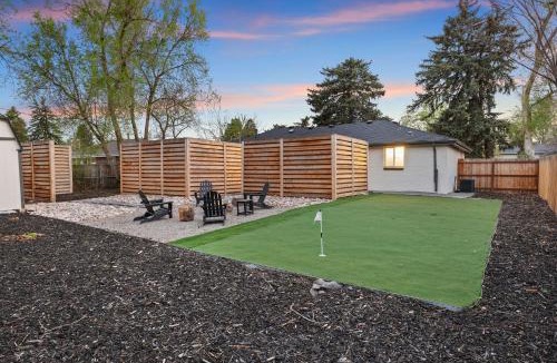Lakewood House | New Hot Tub - Putt Putt - Family Friendly Home