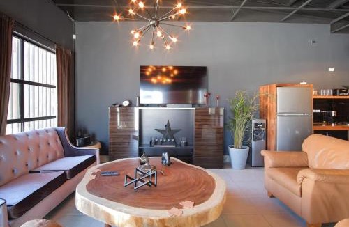 Zona Centro House | NEW Industrial Loft at Ensenada