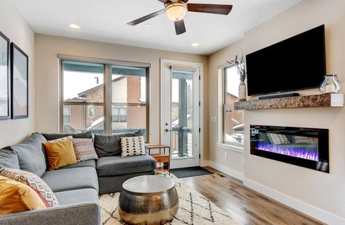 Rendezvous House | New Luxury Mountain Villa 110 With Great Views - $500 FREE Activities & Equipment Rentals Daily