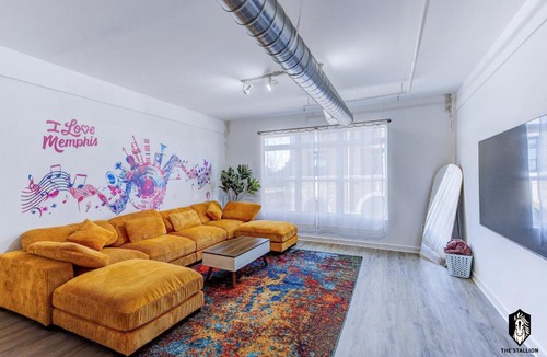 Downtown Memphis Apartment | NEW Modern Spacious Loft in Downtown with free parking