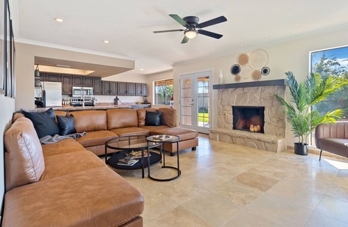 Raskin Estates House | NEW! Modern Spacious lux home in Kierland w/pool & hot tub, billiards & arcade