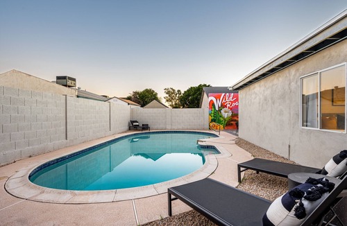 Pima Meadows House | *New* Old Town Scottsdale area, play pop-a-shot basketball, ping pong, swimming at Wild Rose