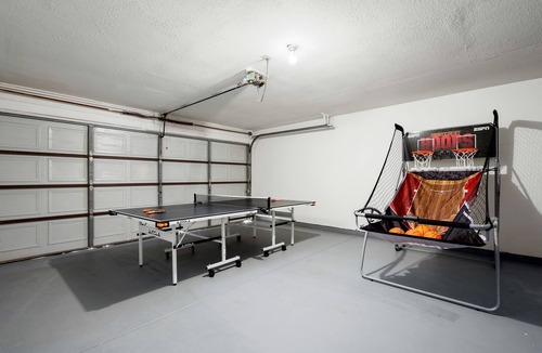 Pima Meadows House | *New* Old Town Scottsdale area, play pop-a-shot basketball, ping pong, swimming at Wild Rose