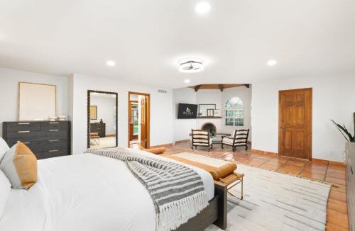 Pinnacle Paradise House | NEW Pinnacle Peak 3 Acre Desert Estate