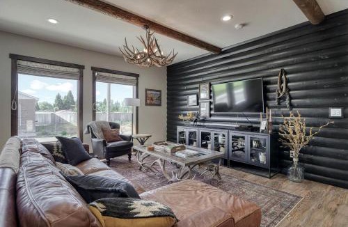 Ashton House | Newly-Constructed Spacious Modern Cabin for an Amazing Family Getaway in Ashton, Idaho