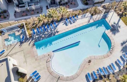 Sienna Hills House | Newly Remodeled Family Townhome with Bunkroom and Heated Pool