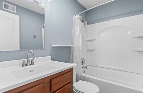 Springfield Apartment | Newly Renovated Unit in Central Spfld #104
