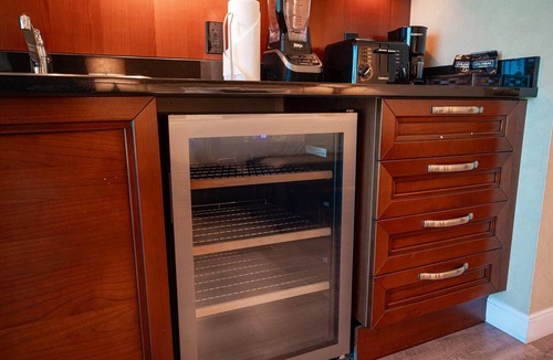 Las Vegas Condo | No Resort Fee Strip View Balcony+Free Valet+ Pool