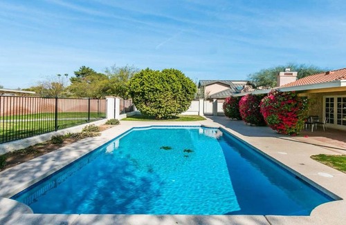 Paradise Valley Village House | North Phoenix 6 Bedroom with Guest House Pool
