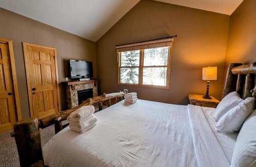 Keystone House | Northstar 1964 by SummitCove Lodging