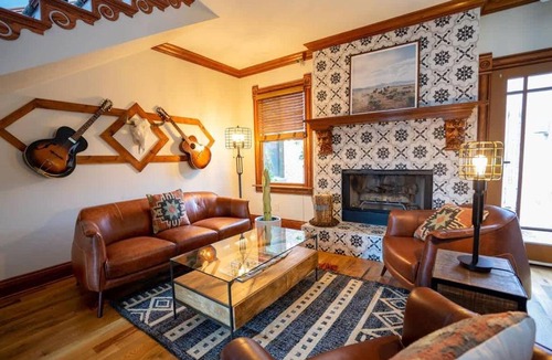Five Points Hotel | Notorious Outlaw - Curtis Park Club - RiNo