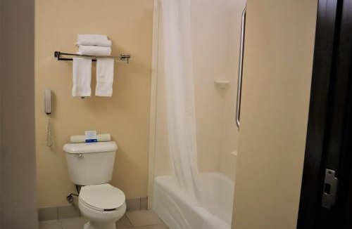 Twentynine Palms Hotel | Oasis Inn & Suites 29 Palms Hotel Joshua Tree National Park