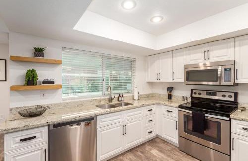 Mesa House | Obispo Modern Oasis with Heated Pool and BBQ