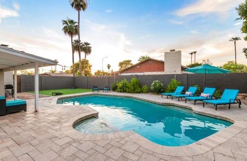 Mesa House | Obispo Modern Oasis with Heated Pool and BBQ