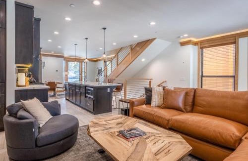 Mammoth Lakes House | Obsidian 300