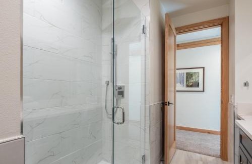 Mammoth Lakes House | Obsidian 300