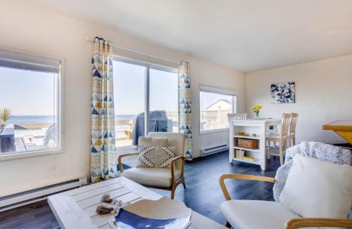 South Beach House | Ocean Front Duplex with Views! Dog Friendly -Surfside Cottage North