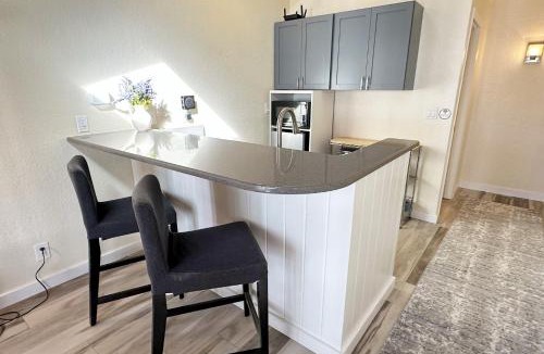 Yachats Apartment | Ocean Front, Harmony at Oregon House, Stairs to the Beach!