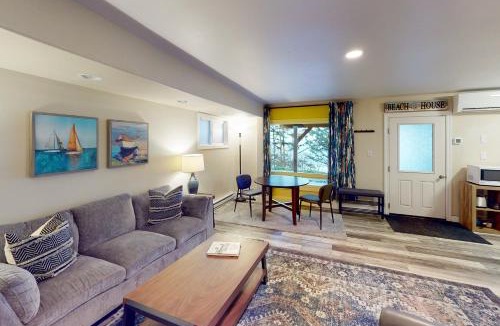 Yachats Apartment | Ocean Front, Sunset at Oregon House, Stairs to the Beach!
