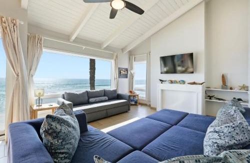 South Oceanside House | Oceanfront Condo, Balcony, Fire Pit, Shared Beach, Sleeps 6
