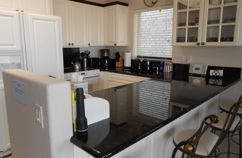 Seaside Condo | Oceanfront Top Floor SW Corner Unit - 2bd 2 bath - Location & View