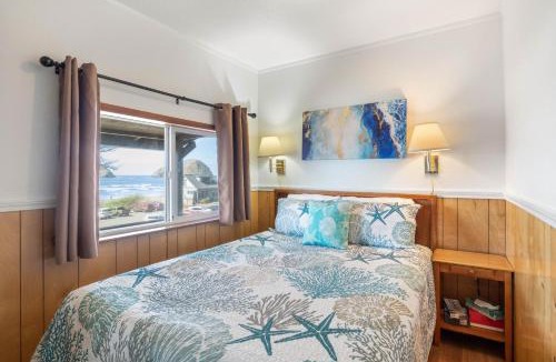 Oceanside Hotel | Oceanside Ocean Front Cabins