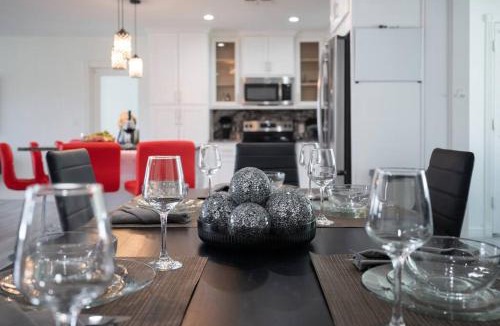 North Mountain House | Old Hollywood Vacation - casita+pool+putt putt