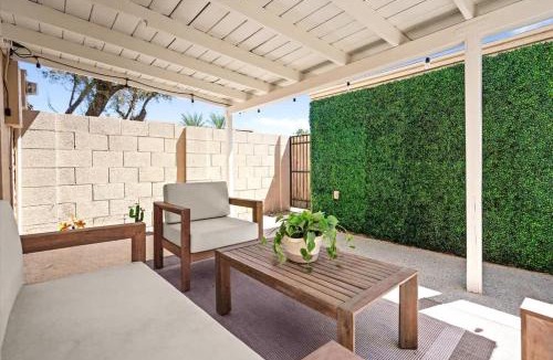 Casa Granada Townhouses House | Old Town Elegance
