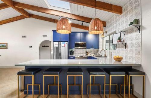 Thunderbird East House | Olive Tree Retreat - Heated Pool, Patio & Privacy